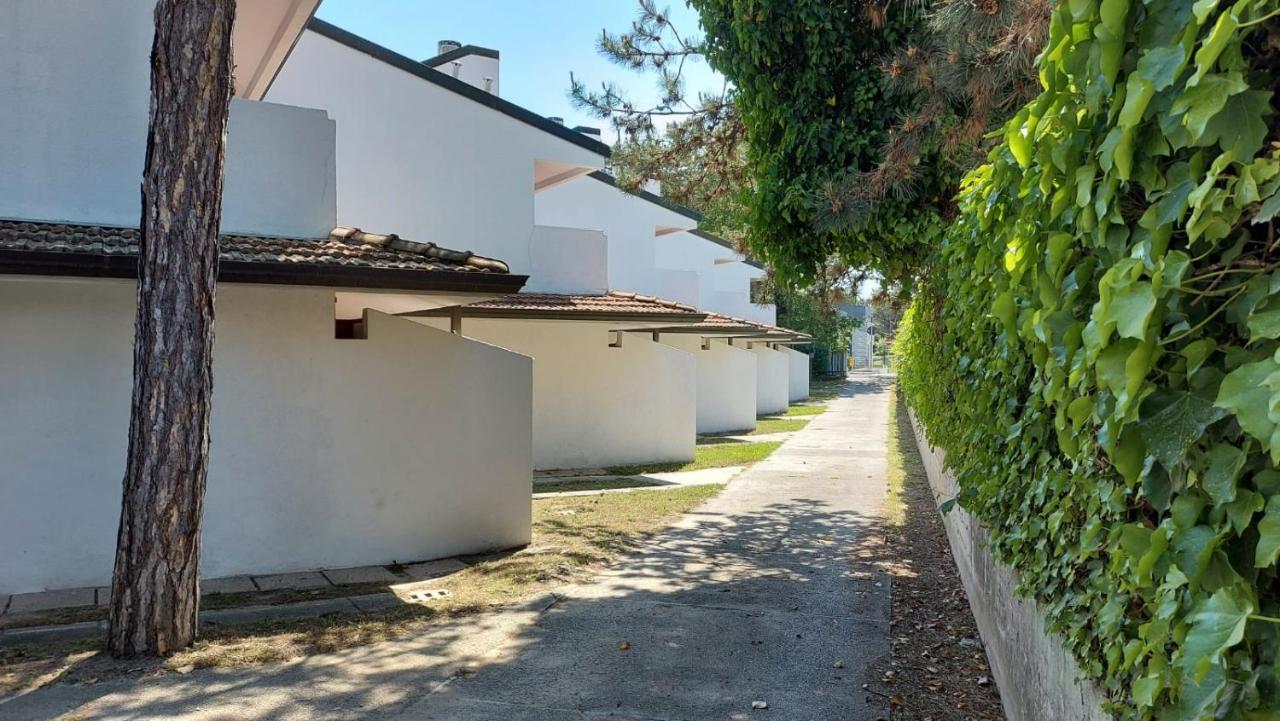 Holiday Village Lignano Sabbiadoro Exterior foto